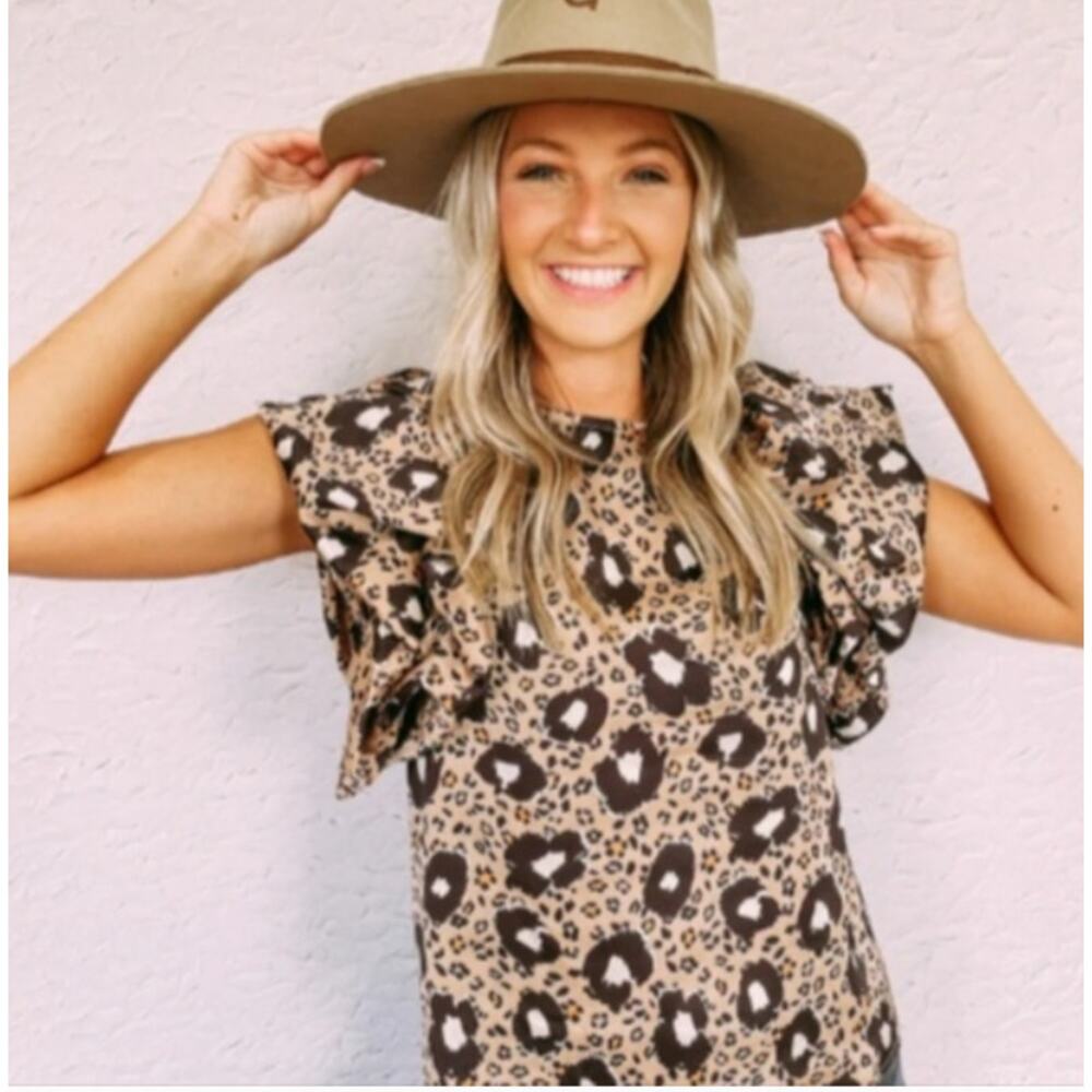 THML Leopard Print Ruffle Sleeve Blouse Women M Animal Boho‎ Casual Feminine